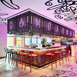 Moxy Myeongdong ホテル